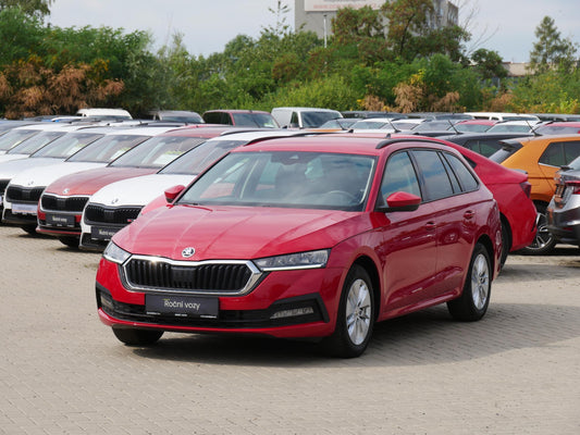 Škoda Octavia 1.5 TSI M-HEV 110 kW Ambition