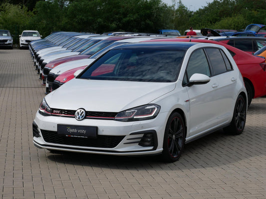 Volkswagen Golf 2.0 TSI 180 kW GTI Performance