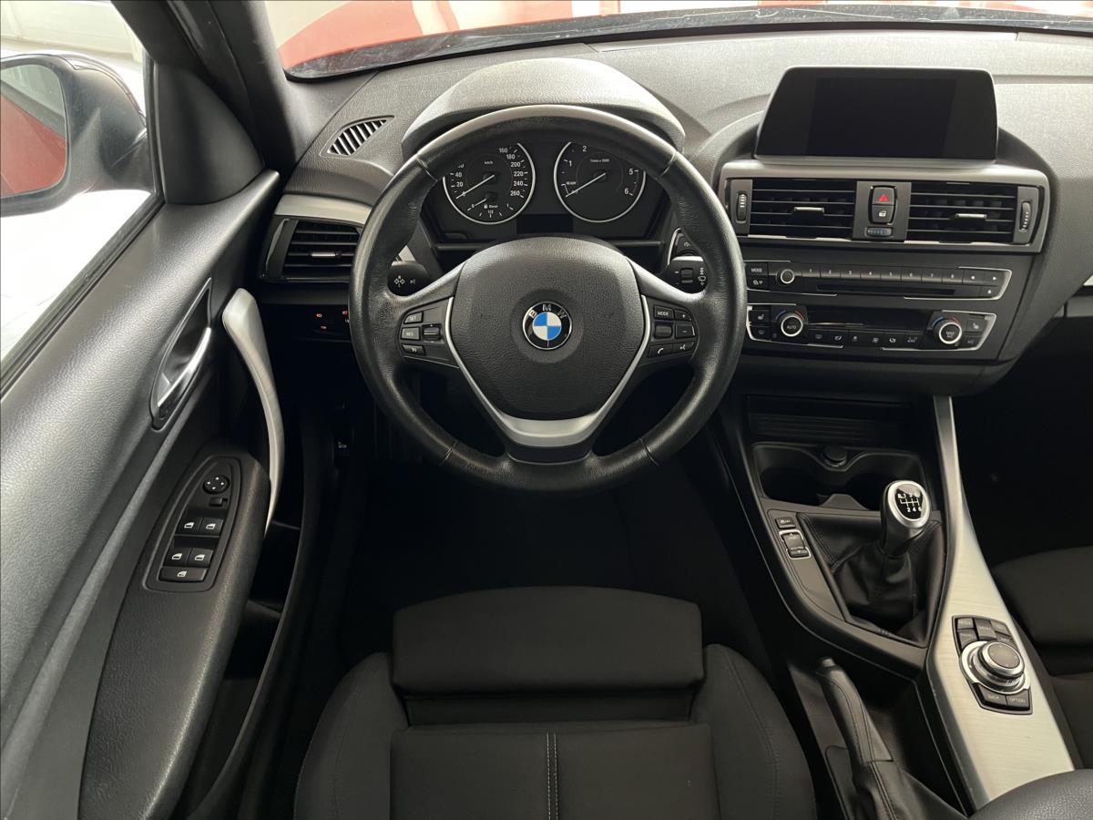 BMW Řada 1 120D 135 kW XDRIVE