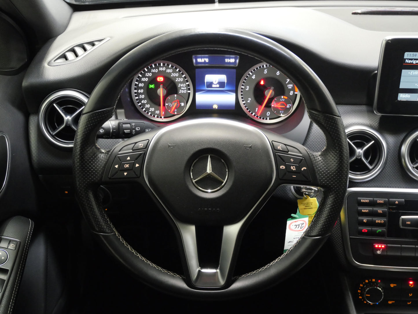 Mercedes-Benz A-Class 1.6i 90 kW URBAN