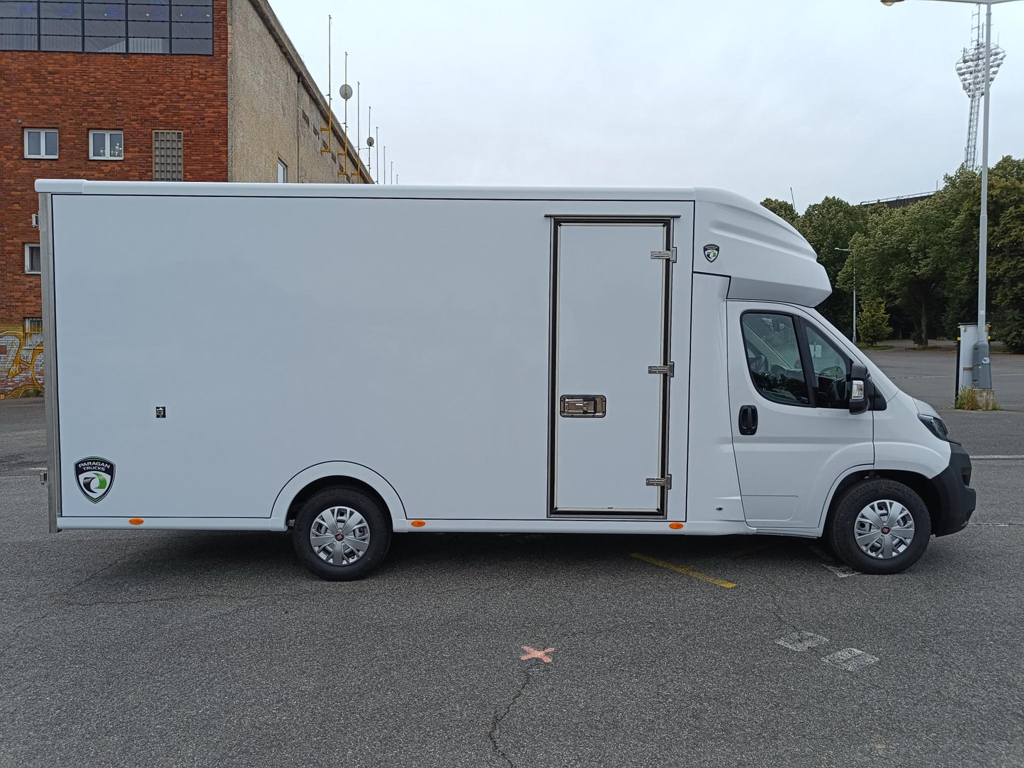 Fiat Ducato Maxi Kabina 2,2 MTJ 180k 9AT 35 L4 nástavba EUROBOX