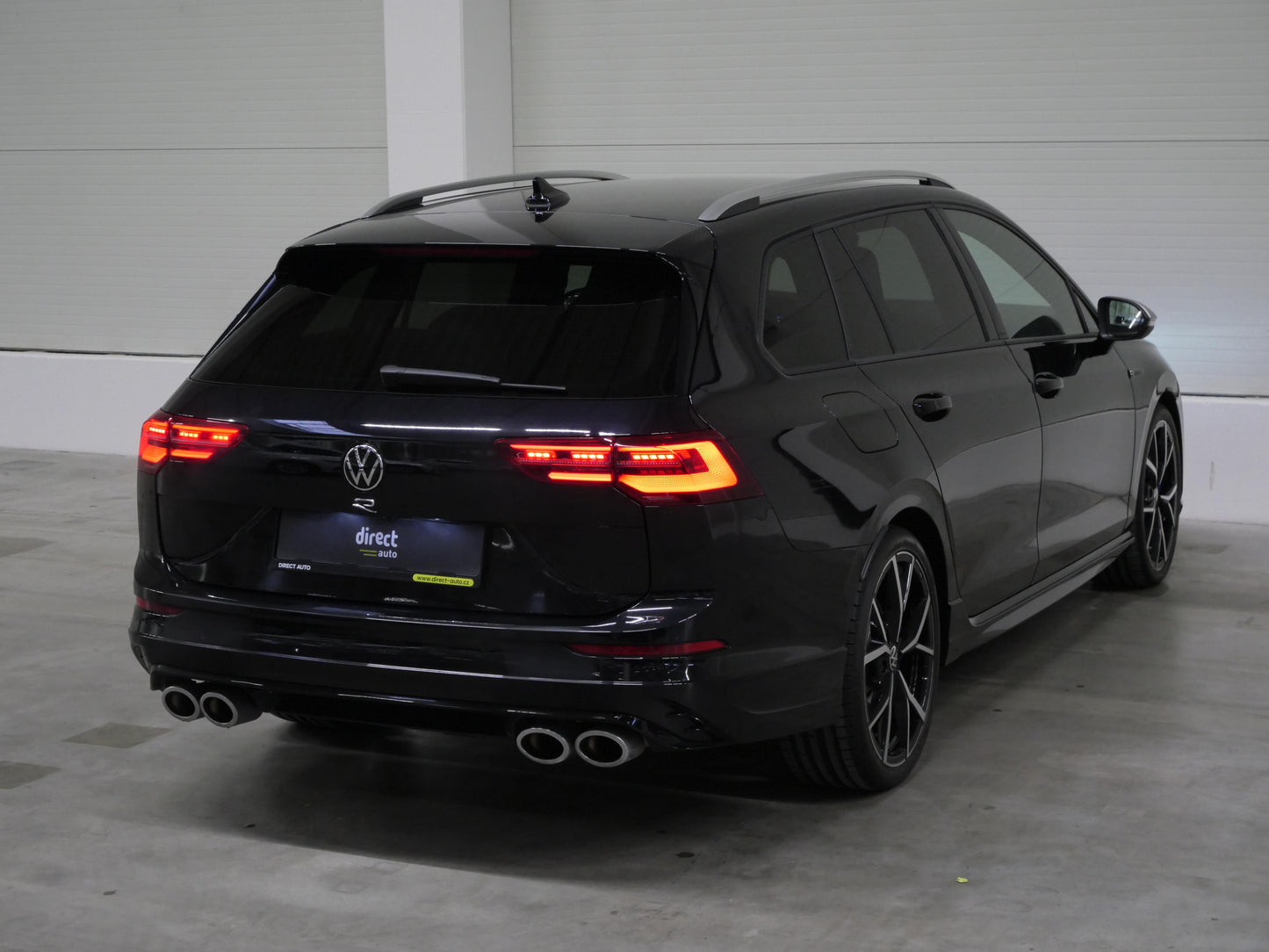 Volkswagen Golf Variant 2.0 TSI 235 kW "R"