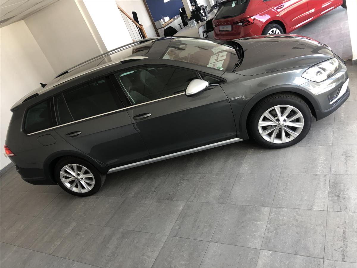 Volkswagen Golf 2.0 TDI Alltrack