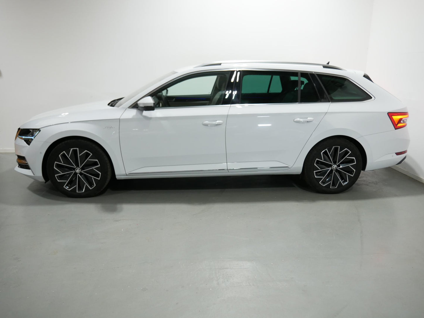 Škoda Superb 2.0 TDI 147 kW L&K