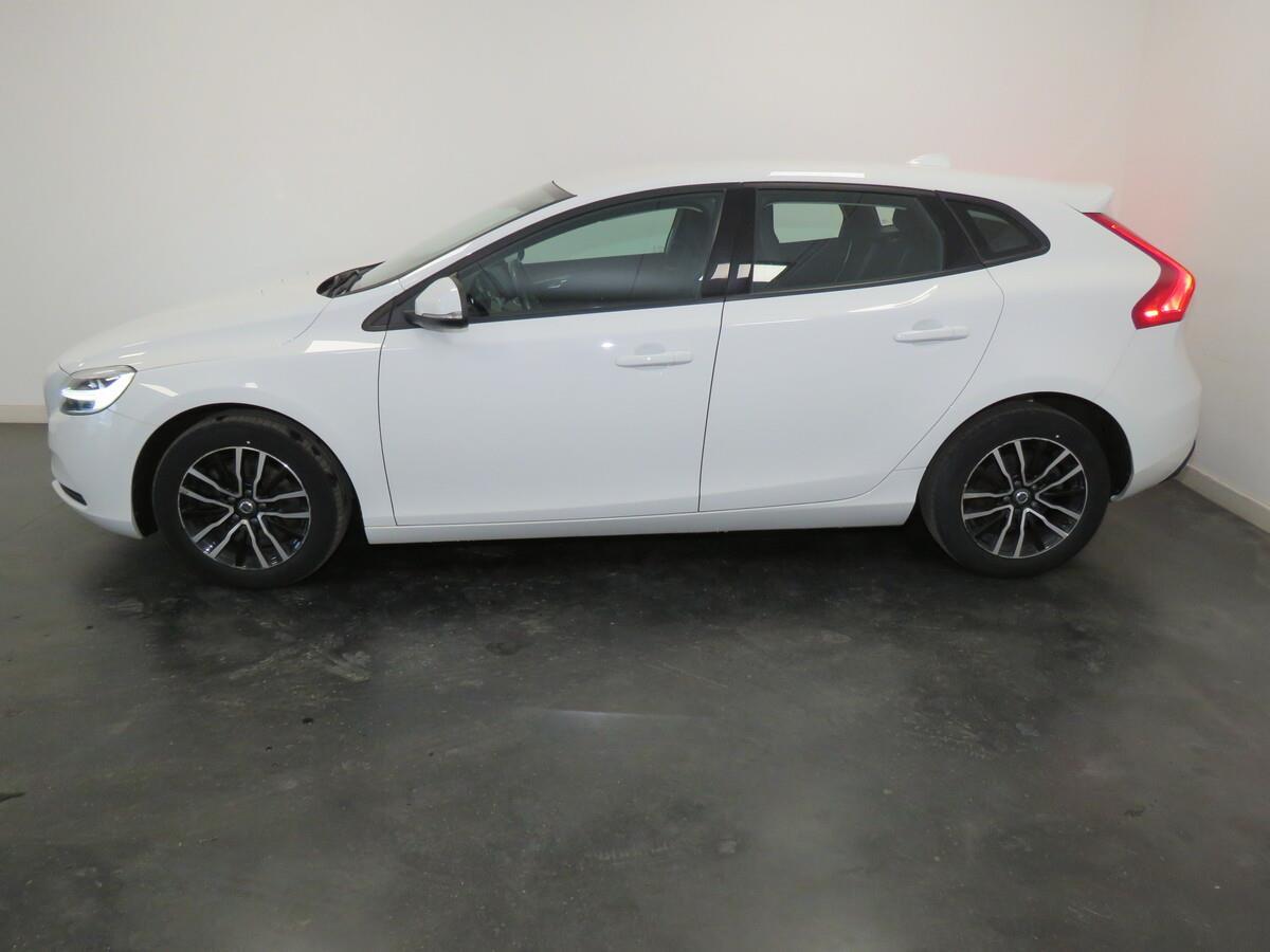 Volvo V40 2.0 D3 110 kW Momentum