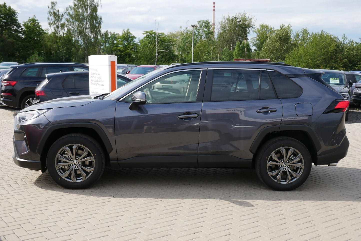 Toyota RAV4 2.0 i 129 kW Comfort