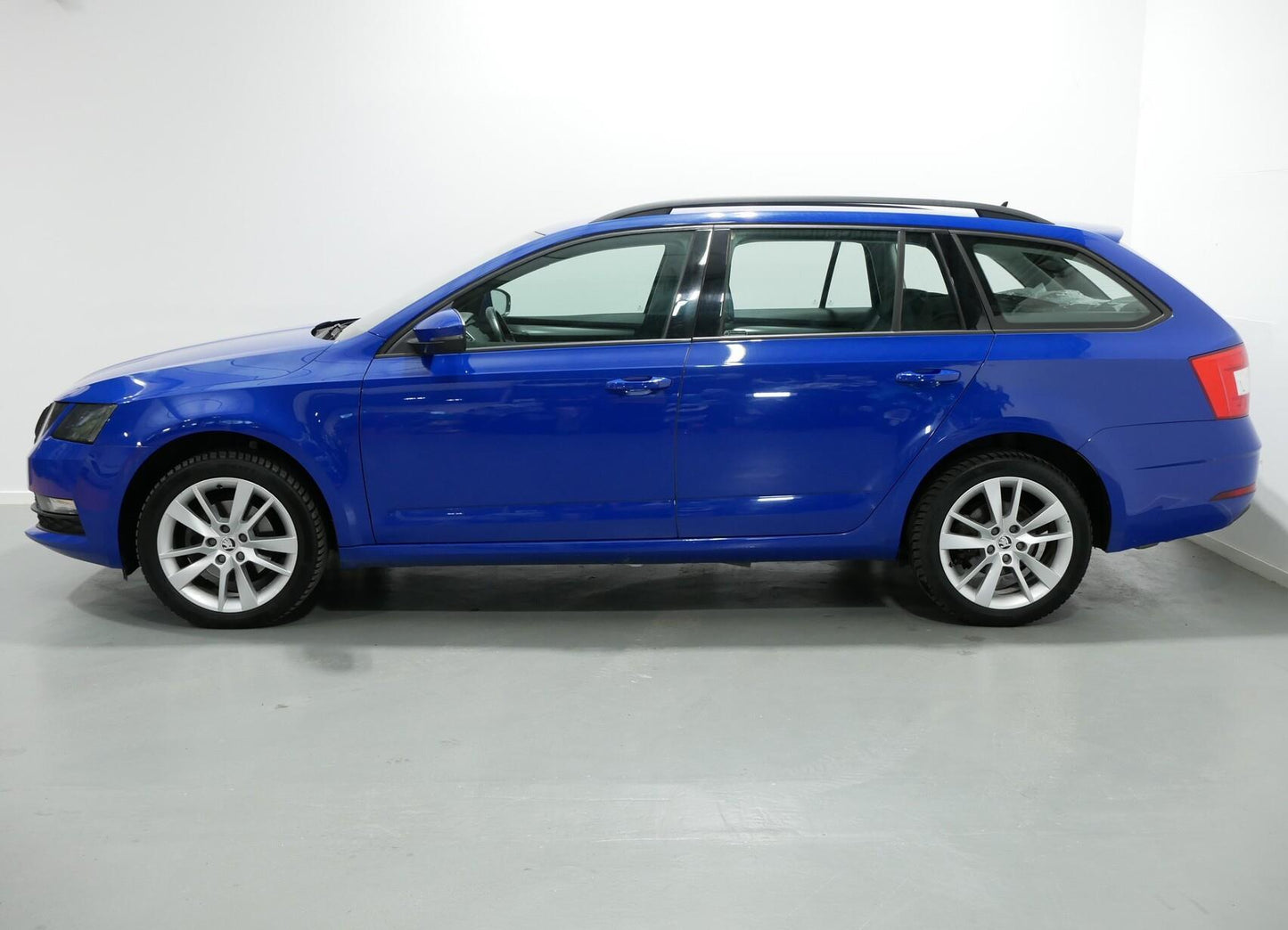 Škoda OCT.COM AMB TD 110/2.0 A7A