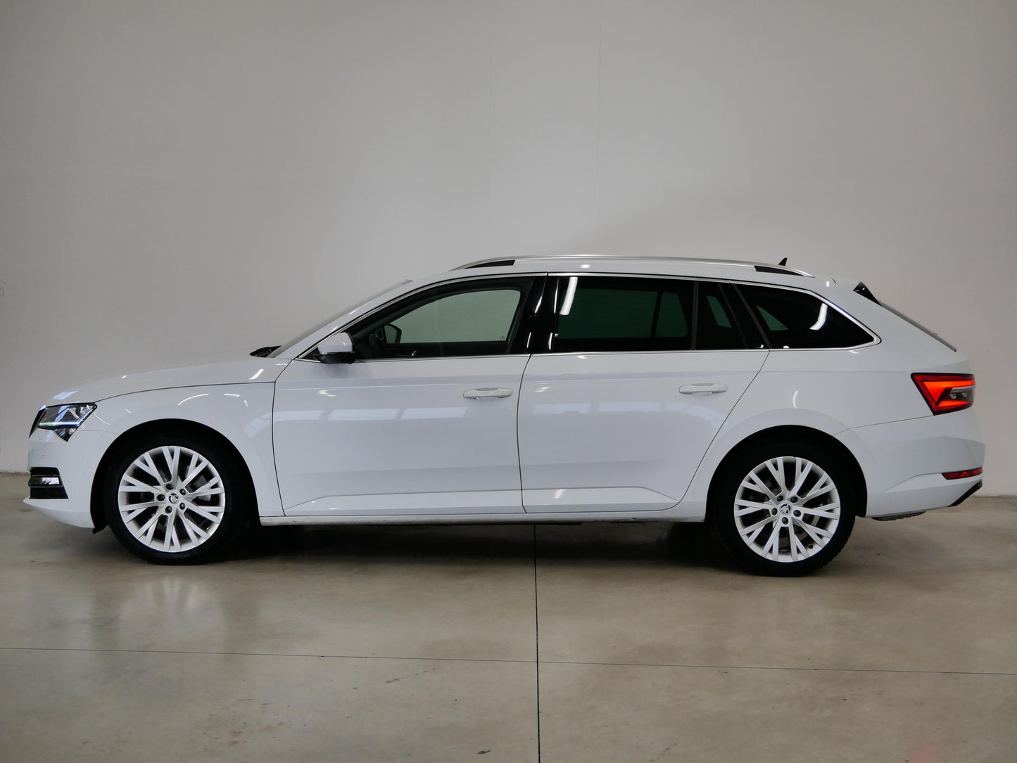 Škoda Superb 2.0 TDI 140 kW 4X4 DSG Style