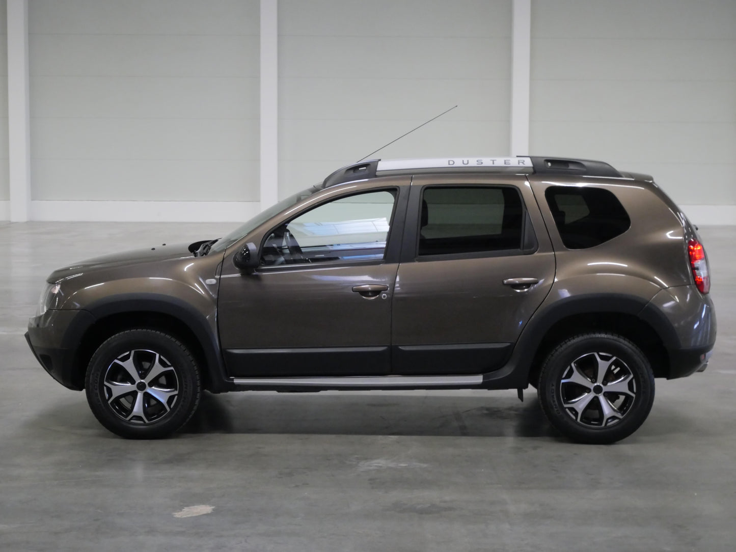 Dacia Duster 1.6i 84 kW