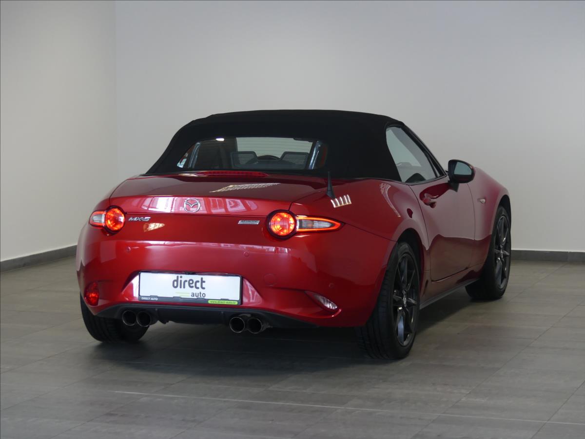 Mazda MX-5 2.0 Skyactiv-G Revolution