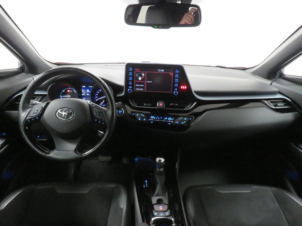 Toyota C-HR 2.0 Hybrid E-CVT 112 kW