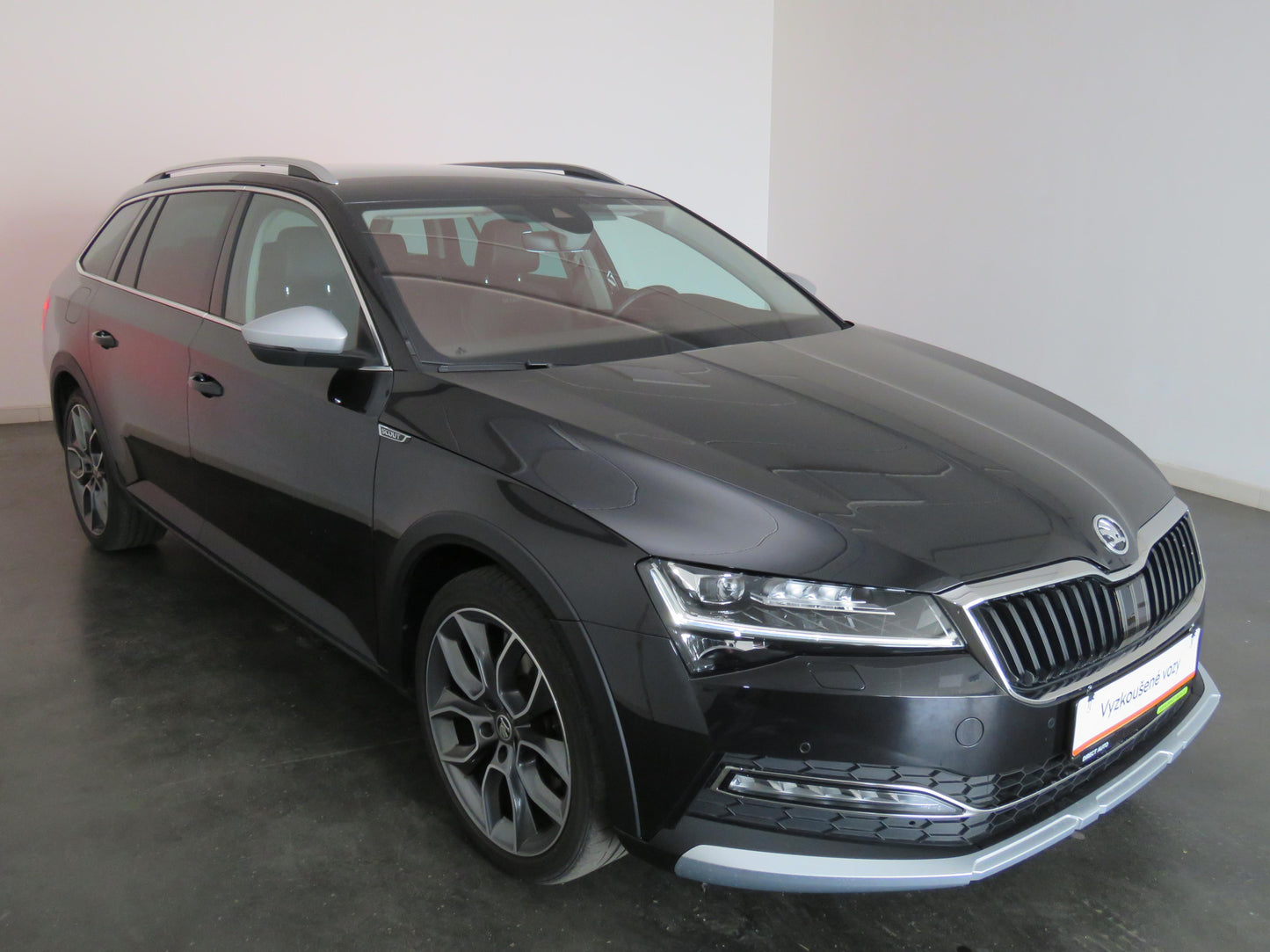 Škoda Superb 2.0 TDI 140 kW Scout