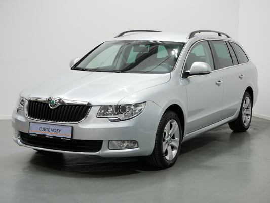 Škoda Superb 2.0 TDI/125 kW/DSG/XENONY/DPH