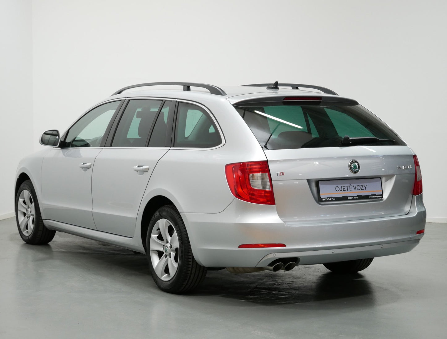 Škoda Superb 2.0 TDI/125 kW/DSG/XENONY/DPH