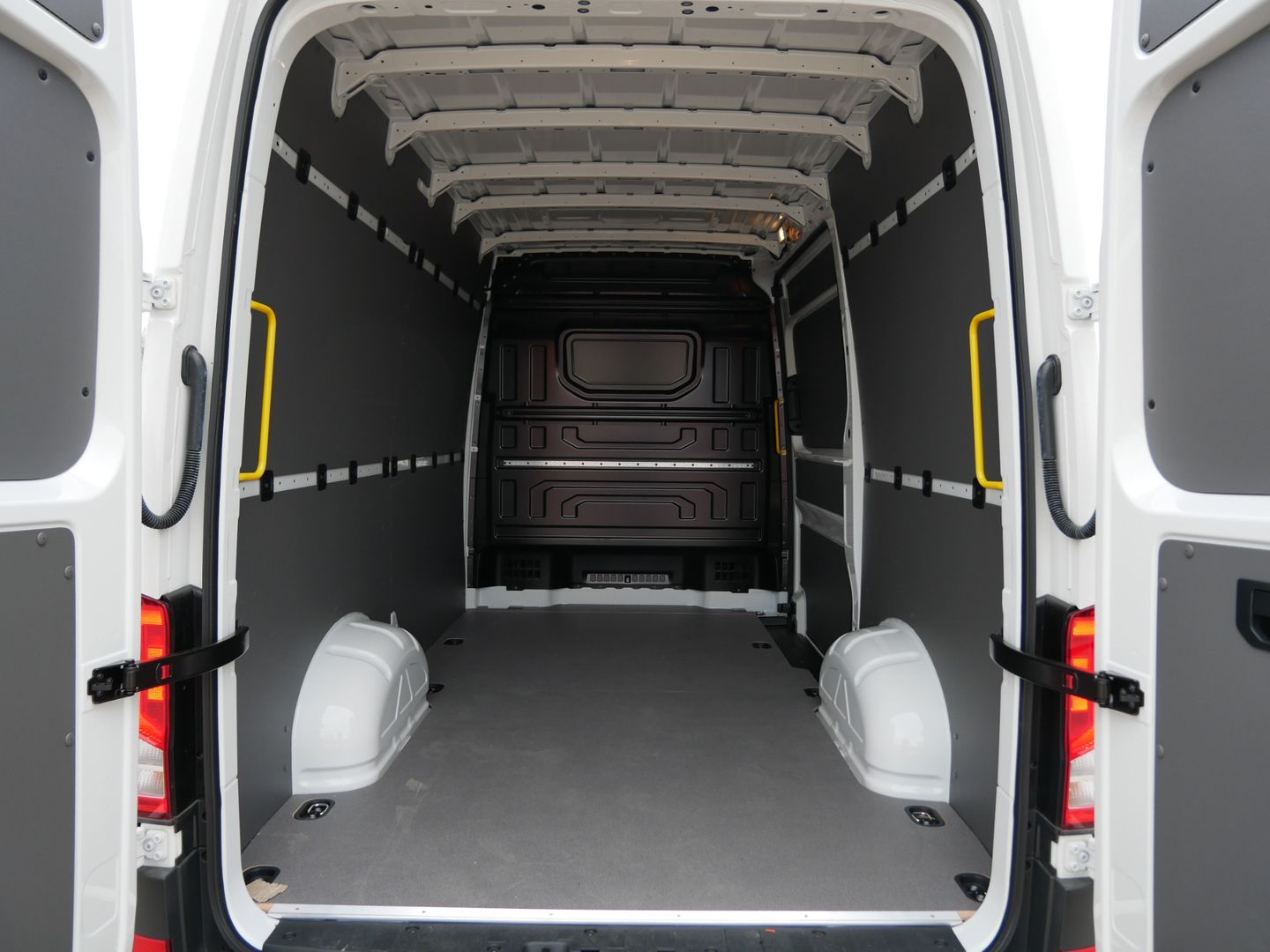 Volkswagen Crafter 2.0 TDI 103 kW L2H2