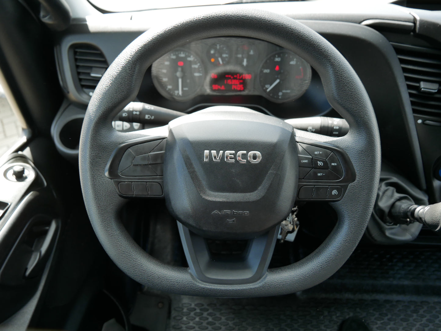 Iveco Daily 2.3VGT 115 kW CHLAĎÁK HAGEMANN