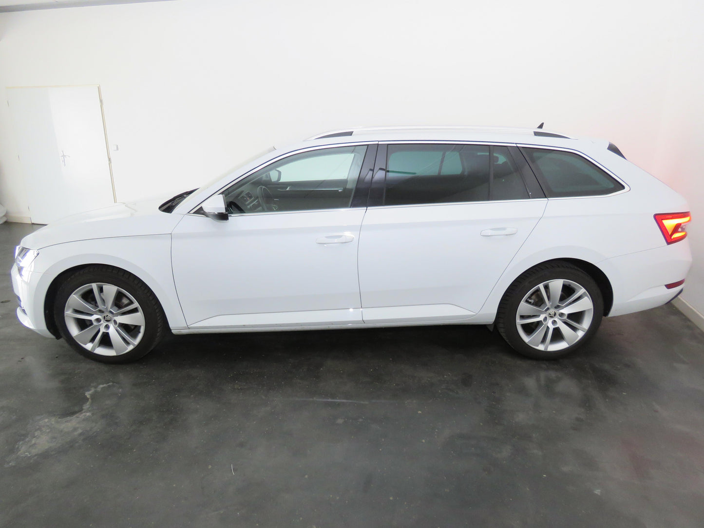 Škoda Superb 2.0 TDI 110 kW Style Plus Extra