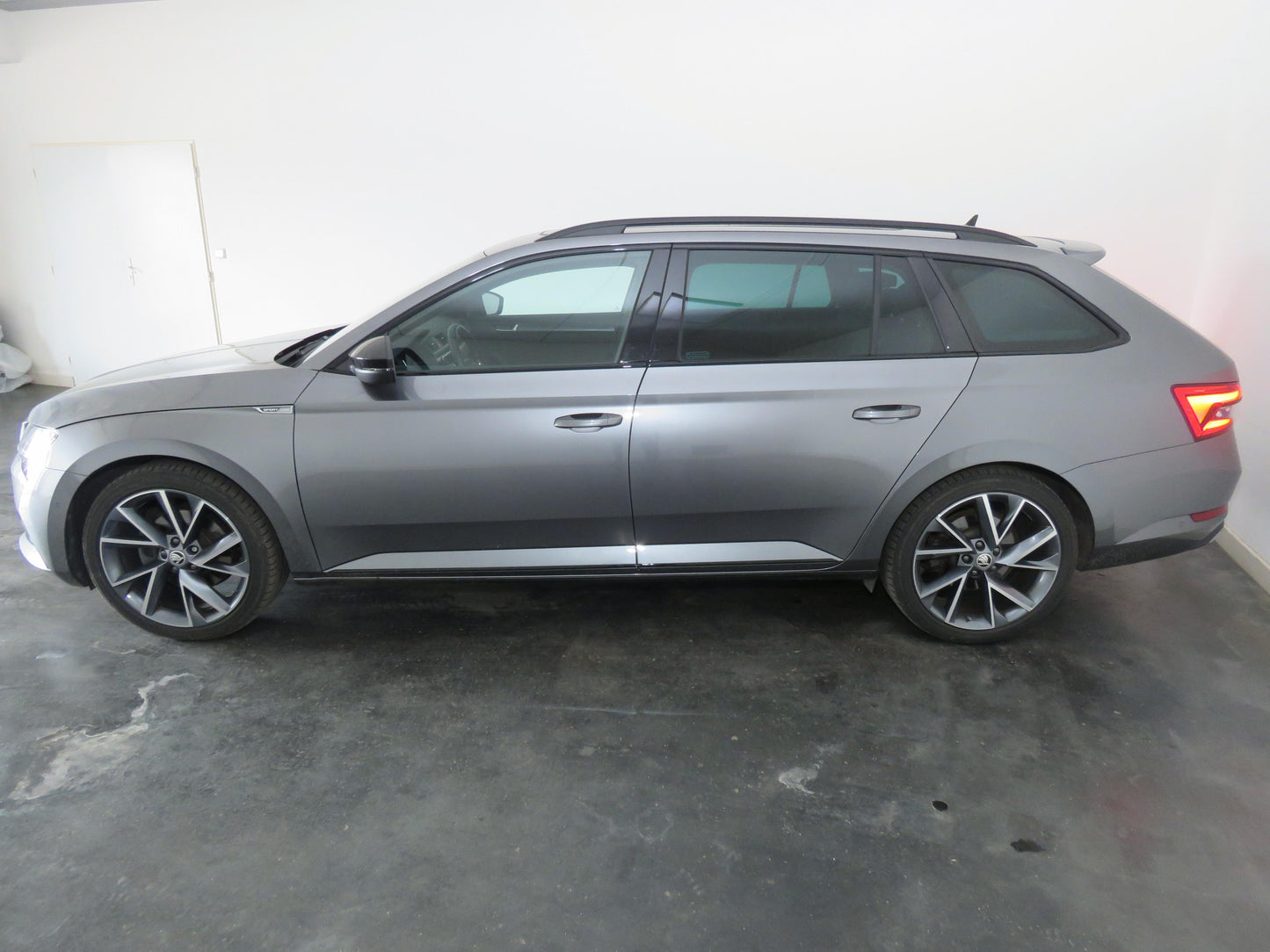 Škoda Superb 2.0 TSI 140 kW Sportline Top