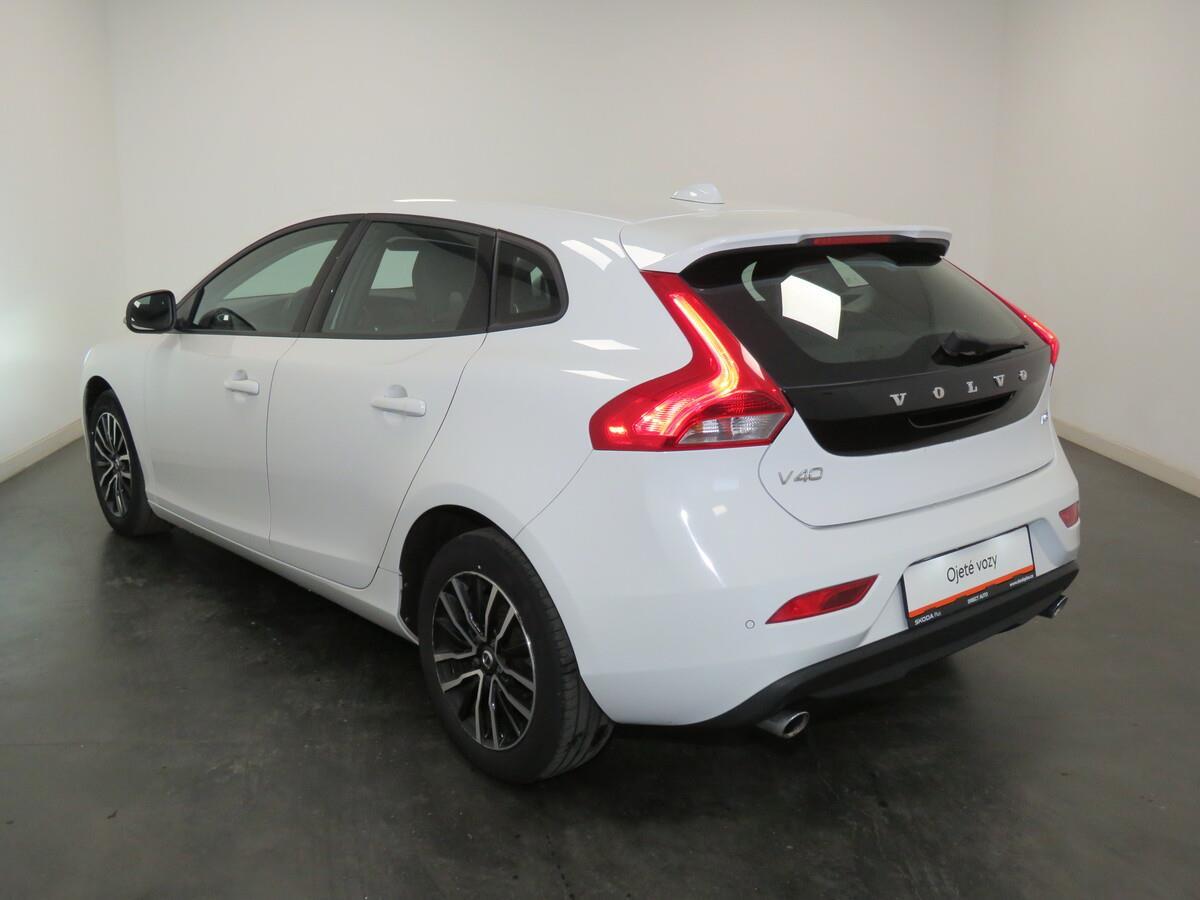 Volvo V40 2.0 D3 110 kW Momentum