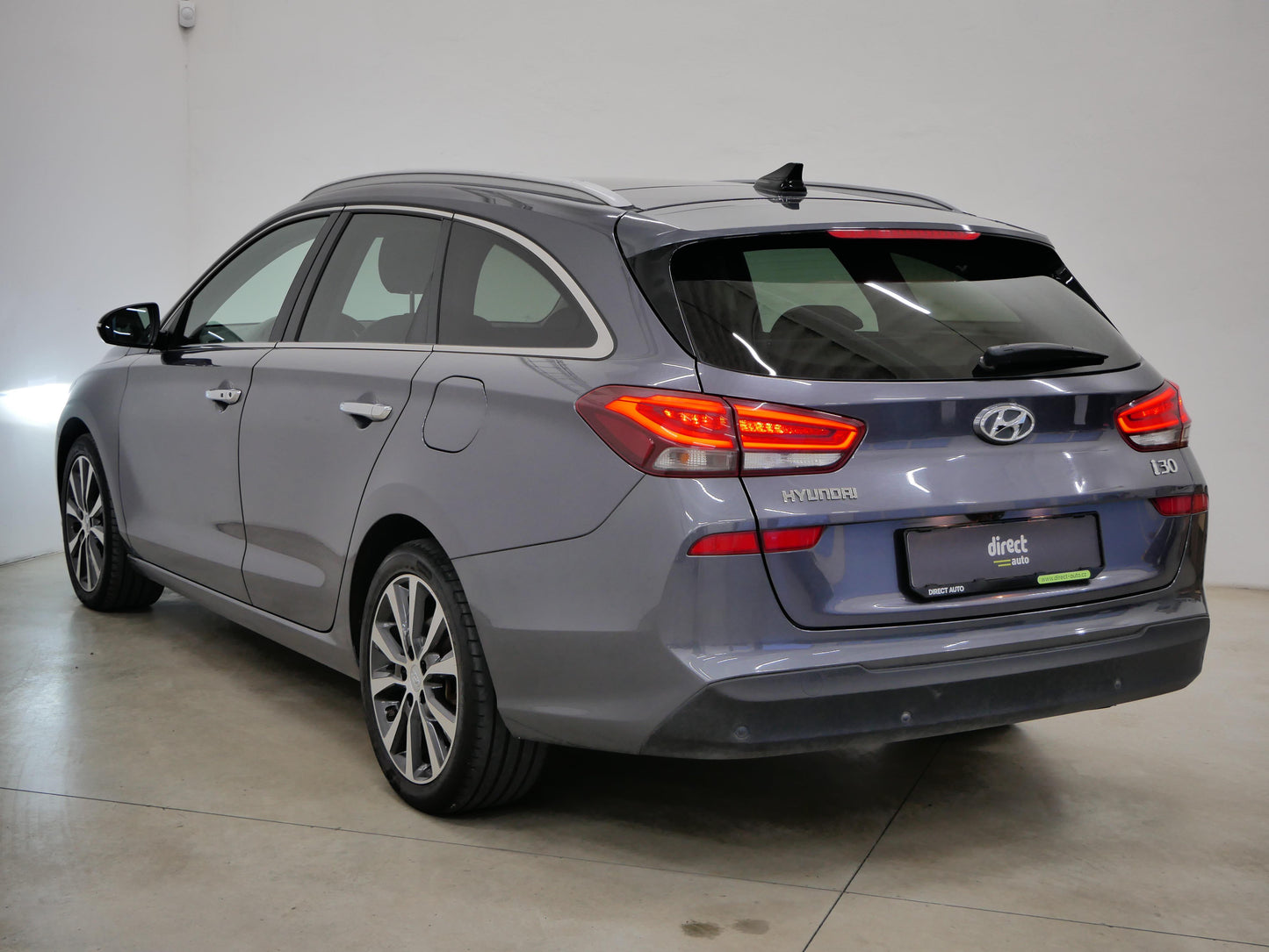 Hyundai i30 1.6 CRDi 100 kW Premium blue