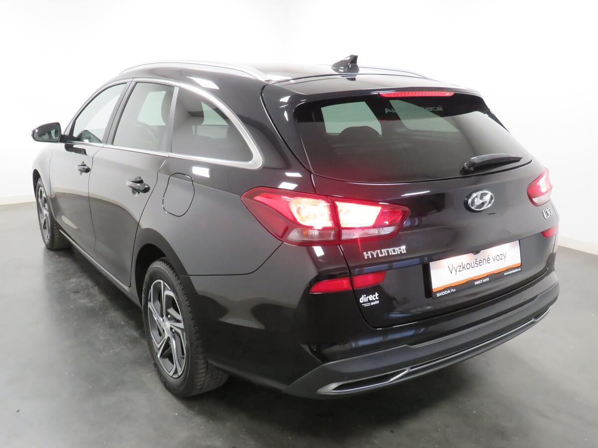 Hyundai i30 1.5 T-GDi 118 kW Family Smart