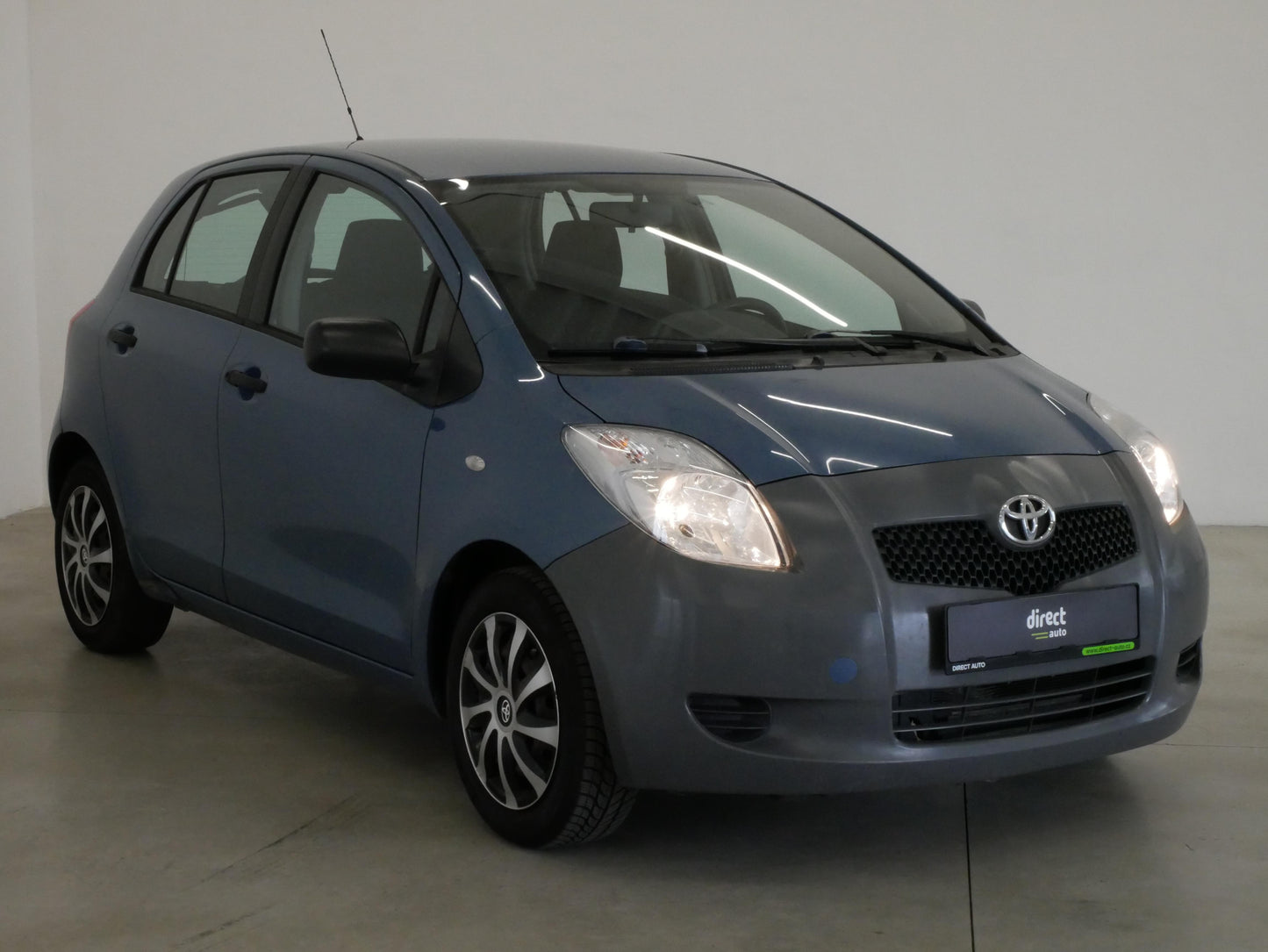 Toyota Yaris 1.3 VVT-i Terra Cool