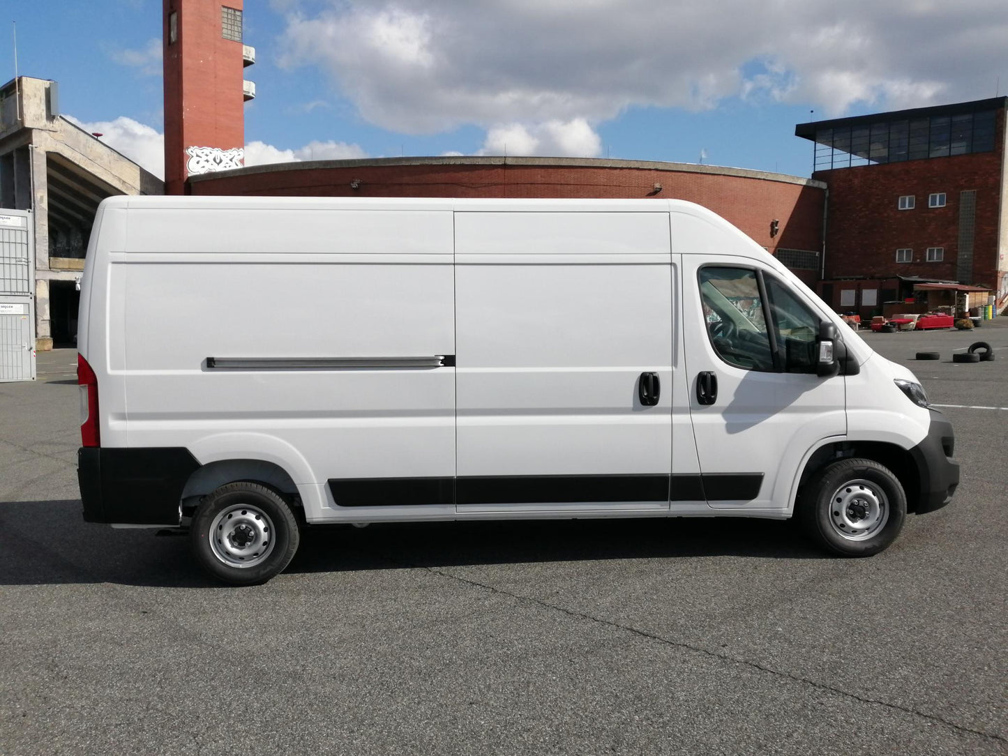 Fiat Ducato 2,2 MTJ 140k L3H2 35